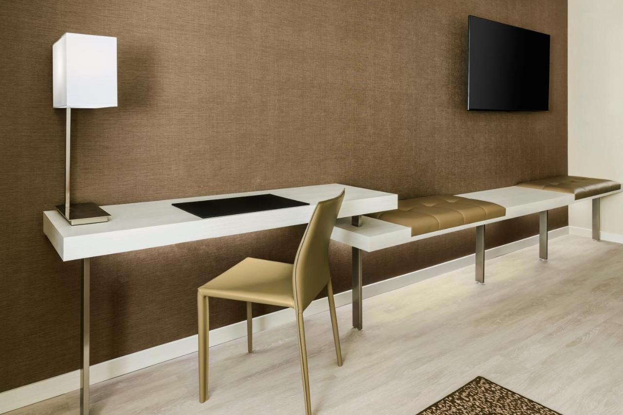 Ac Hotel By Marriott Portland Бивертон Экстерьер фото